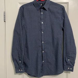 H & M men’s fitted checker shirt